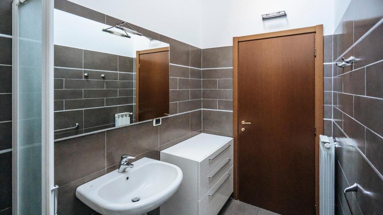 アラッシオViale Hambury 51アパートメント エクステリア 写真